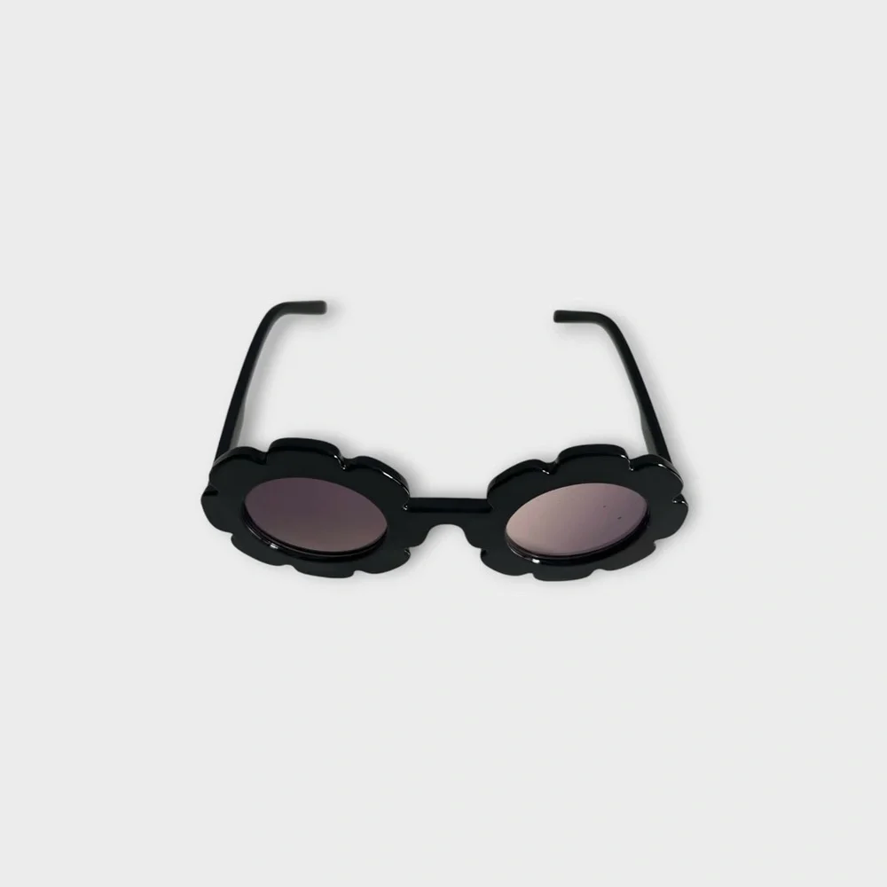 Black Flower Frame Round Sunglasses